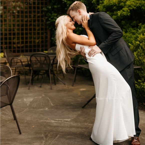 Revelry Leo Satin Dress - Picture 3 of 5